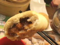 酥皮焗叉烧包-添好运点心专门店(深水埗店)