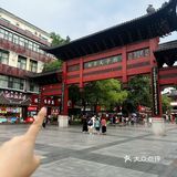 这不是我们从小吃的陈林鸭子吗？开进夫子庙啦！