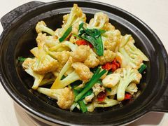 -八府香鸭·啫啫煲(华山路店)