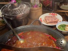 -萍姐火锅·公路夜市(武汉首店)