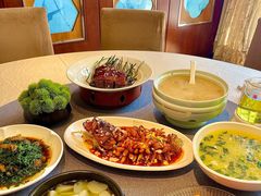 -老北门·苏帮菜·湖景包间(月光码头店)