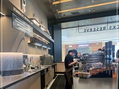 -星巴克臻选(上海合生汇1F店)