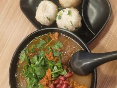 -小杨生煎(金山百联购物中心3楼店)