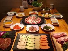 -唯成•韩国炭火烤肉 유성고기