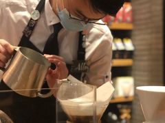 -星巴克臻选(青岛金狮广场店)