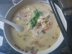 -五谷渔粉(壹海城店)
