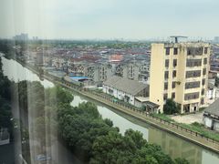 -上海虹桥西郊假日酒店
