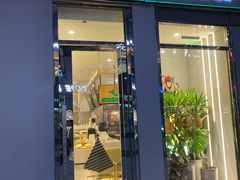 门面-猫王榴莲世家(三里屯SOHO商场店)
