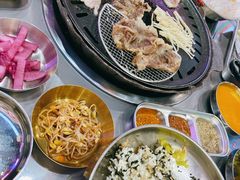 -玄希浪漫厨房·韩料烤肉(湖滨银泰in77店)