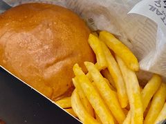 -TRIPS BURGER(大钟寺店)