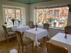 靠窗位-蝶舍·MAISON PAPILLON