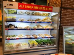 自助取餐区-钢管厂五区小郡肝串串香(南山店)