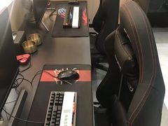 -稳电竞酒店(桥北泰冯路地铁站店)