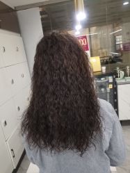 -镁连社·美联社