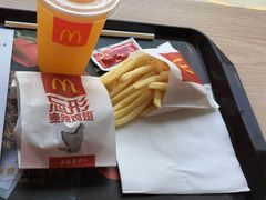 -麦当劳(龙洞店)