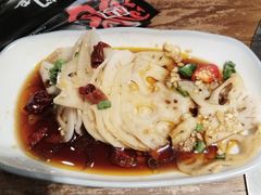 -万里闯关东铁锅炖菜馆(高新旗舰店)