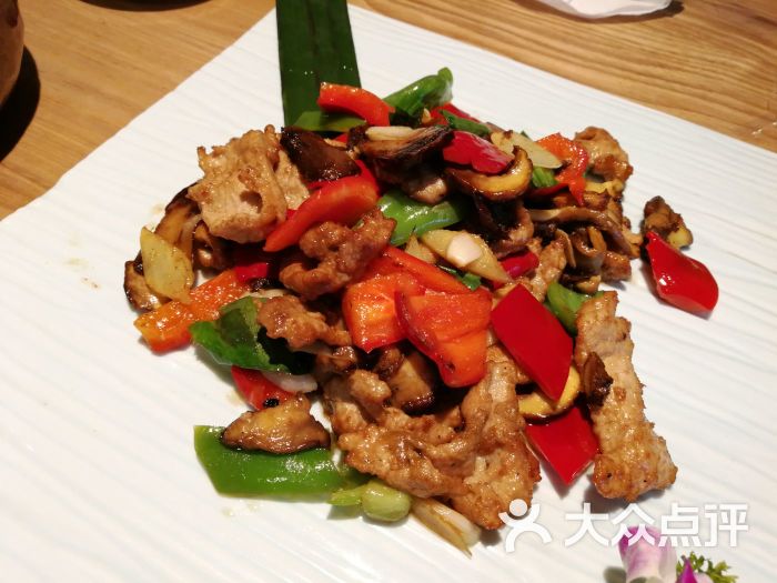 彩泥·云南菜-香格里拉(七宝万科广场店)牛肝菌炒牛肉图片 第1401张
