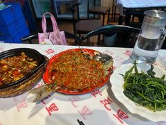 -堂瓦里·33年传统赣菜(第一街区店)