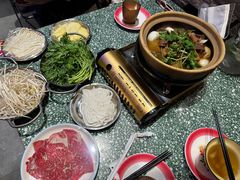 -牛腩之旅·牛腩牛杂煲(经纬汇店)