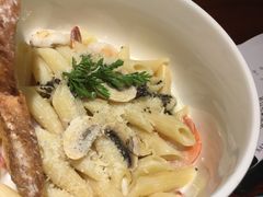 白菌鲜虾芝士奶酪通粉-卡朋厨房(289艺术园区店)