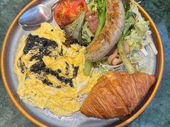 -秘密旅行Bonjour(黑金冠 江南西店)