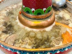-毛辣果·贵州红酸汤牛肉火锅(西单店)