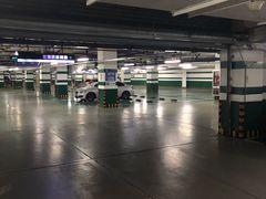 -百联中环购物广场-停车场