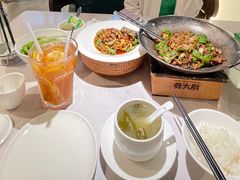 -费大厨辣椒炒肉(黄兴中心广场店)