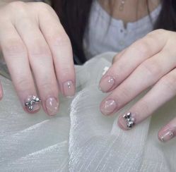 -KI日式美甲美睫馆