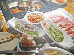 -老牌坊云南鱼豆花火锅(哈西万达店)