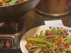 -富正毅三下锅·湘西韵味(天门山索道店)