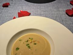 奶油蘑菇汤-弦月窗LUNETTE BY AMANDA(复兴路店)