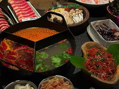 -三出山火锅(南京万象天地店)