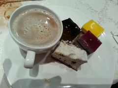 -荣誉国际酒店-云顶旋转餐厅