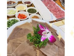 功夫手切鲜牛肉-乐宴·老北京铜火锅(桂庙店)