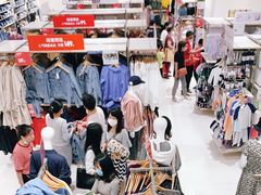 -优衣库(上海金桥国际商业广场店)