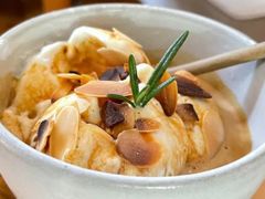 -彳亍咖啡·这里(水湾路店)