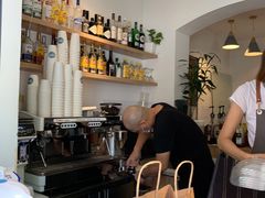 -WOW coffee