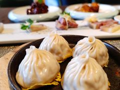 脆煎灌汤小笼包-十里弄堂(K11店)