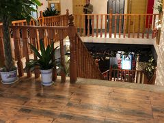-香山湖家家宴(中山陵店)
