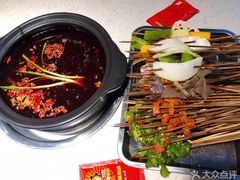 -钢管厂五区小郡肝串串香(奥克斯广场锦城万达店)