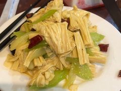 -玫瑰红烤羊排(北新桥三条店)