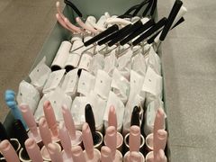 -hotwind热风(世纪东方广场店)