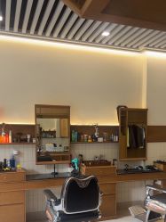 -MARTIN'S BARBER SHOP男士理发馆