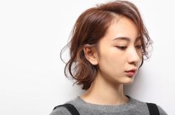-苑苑发型设计