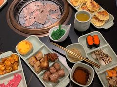 -梨花甄选自助烤肉(小寨原力场店)