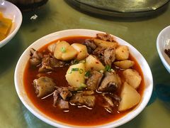 土豆烧鸡-桃坪羌寨尔玛人家