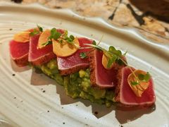 黄鳍金枪鱼牛油果-BROWNSTONE布朗石西班牙餐厅(富城店)