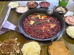 -黄潇洒老火锅(九眼桥宏济巷店)