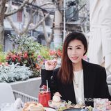 一般蓝色 但是我们吃了2口就觉得太甜了